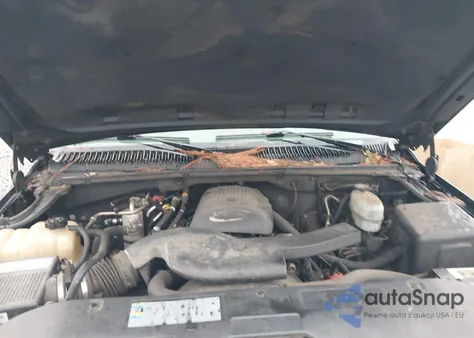 2004 Chevrolet Suburban 1500 Ls from USA, damaged, VIN 1GNEC16Z84J208479